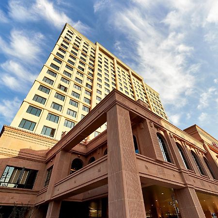 Hotel Ramada By Wyndham Yongin Exterior foto